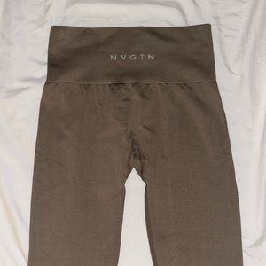 NVGTN Solid Seamless Leggings in Taupe